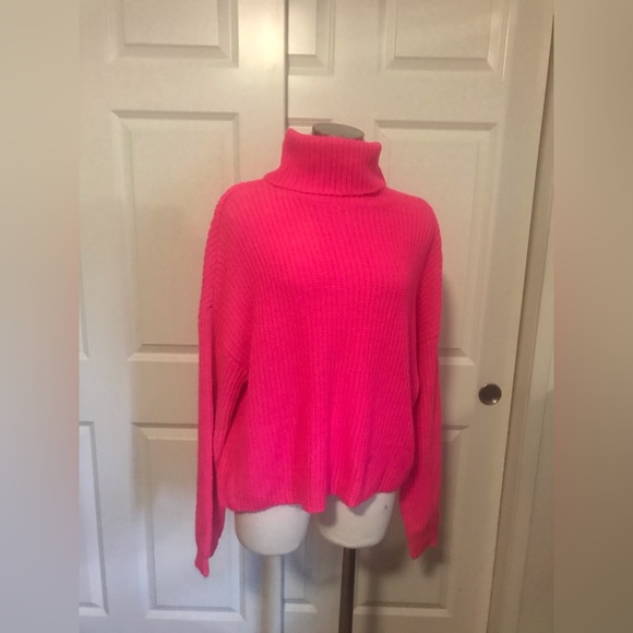 New Large - Picture 2 of 4